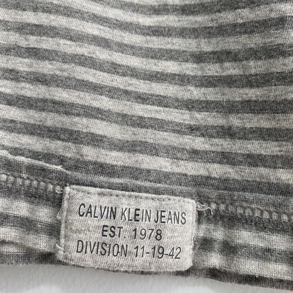 Calvin Klein Jeans - Picture 4 of 5